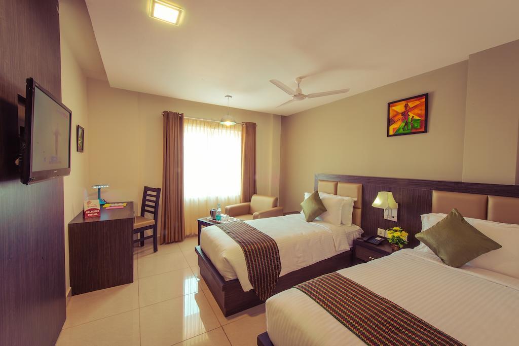 Plaza Hotel Trichy Tiruchirappalli Habitación foto